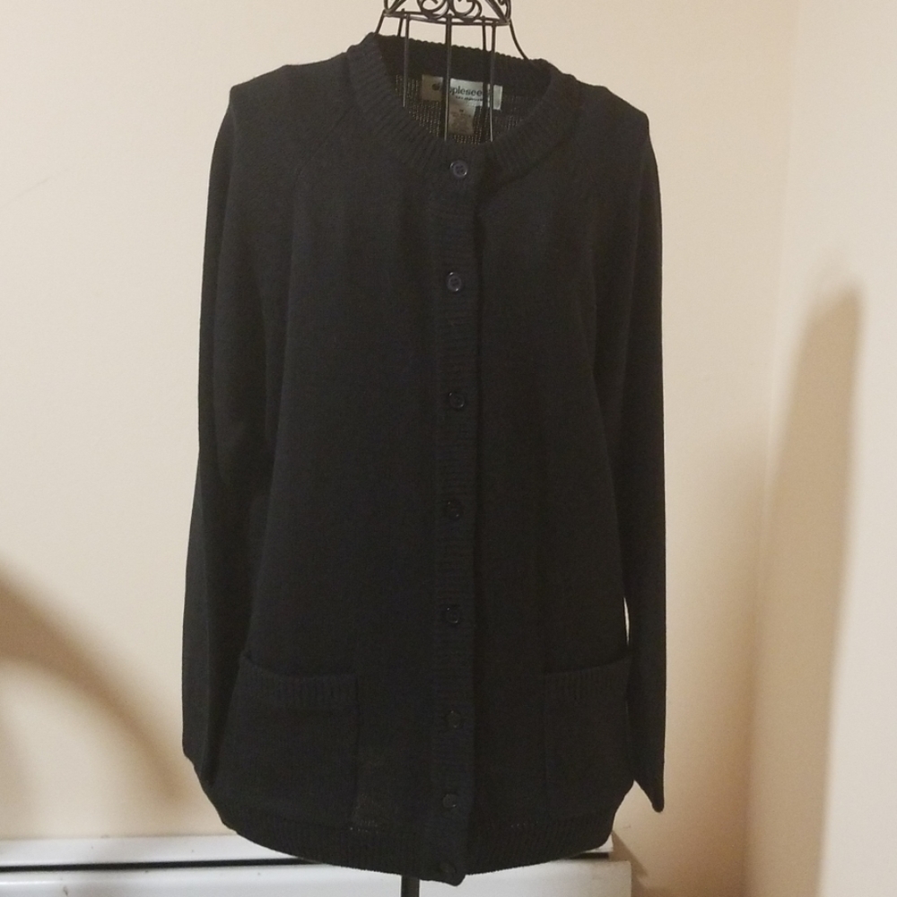 Appleseed's black acrylic sweater size M